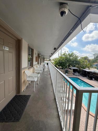 Sheridan Suites Apartments - image 13