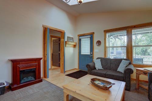 Huckleberry Cottage - image 4