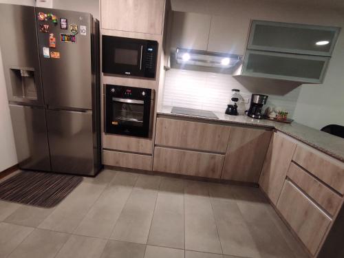 ห้องครัว, Hermosa Casa en Tumbaco ! Cerca del aeropuerto de Quito y cerca de cumbaya ! in ตุมบาโก