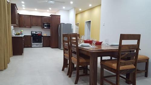 المرافق, Villa Devica in Crown Point