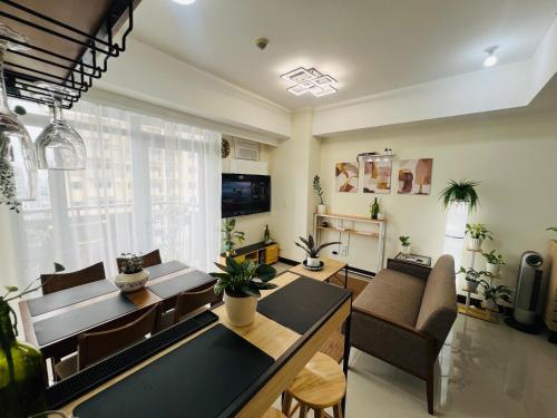 Casa Tagpuan at Manhattan Heights, Manila (photo 6)