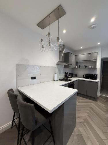 The Manchester Haven Sleeps 10 Near City Centre Breakfast hamper included, Manchester (photo 8)