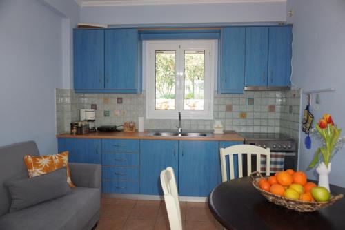 virtuve, Seaside Serenity in Karavostasi (Xili)