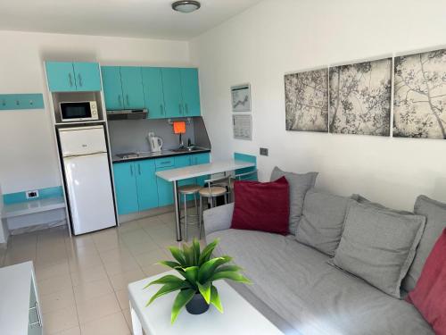SOL VELEROS Puerto Rico Apartement, Sea view, Pool, Perfect for sun lovers 4