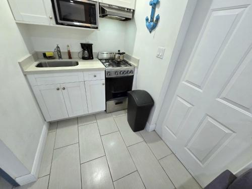 LA CASITA, Cute and Homey Private Studio in Miami, USA