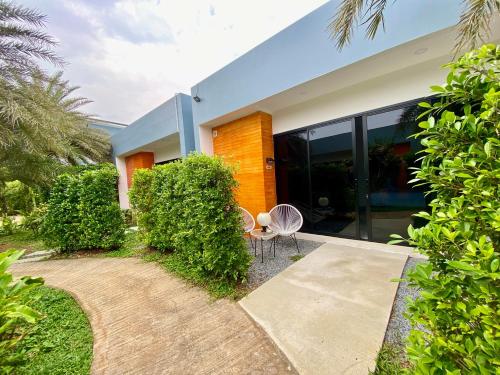 View, Barong Resort  near Ban Phe Market