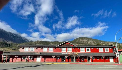 Lillooet Hotel Victoria