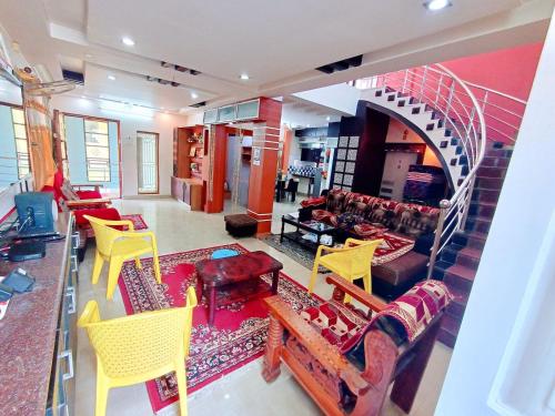 . RK Duplex Service Guest House
