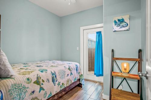 Twisted Pelican - Beach Gear Included