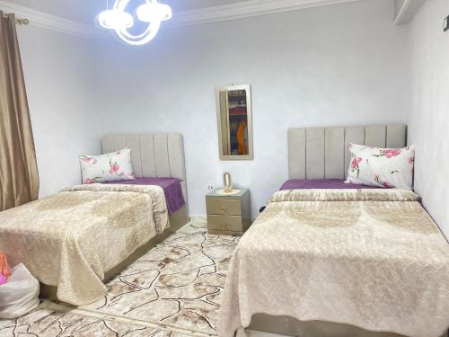 Derm moonlight in Al-'Amriyah