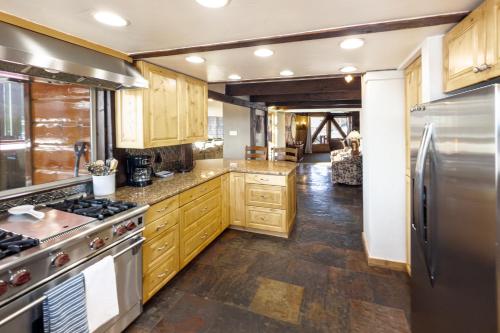 Cozy Rustic Escape Near Park City Adventures in Defiance