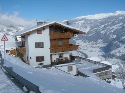 Apartment in Hippach near Horbergbahn in Mühlen, Österreich