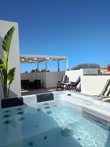 Sunny Palm Villa