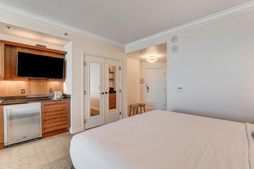 The Rosé II MGM Signature Studio Suite Tower 3 5 MIN WALK FROM F1 GRANDSTAND, Las Vegas (photo 6)