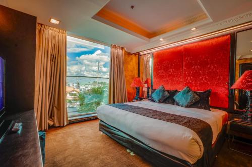 Fields Plaza Hotel Room Type - Two-Bedroom Suite