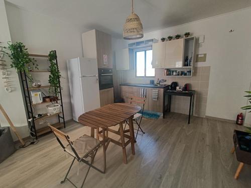 Danit apartmnt by the sea in Zygi