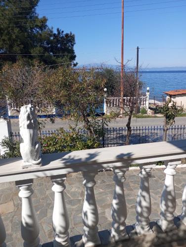 Leon mare villa, Skala Kallirachis