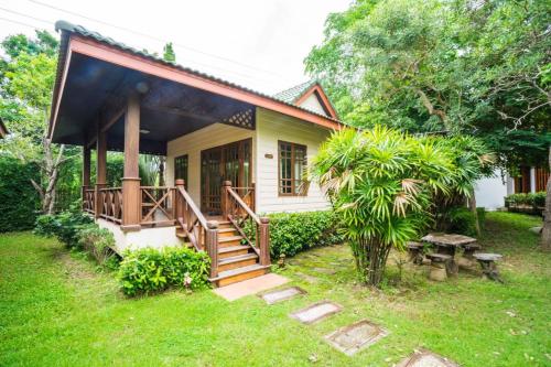 Anyamanee Resort Room Type - Cottage with Garden View Anyamanee Resort Room Type - Cottage with Garden View