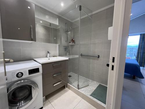 Le Must Cap Hermes, incroyable vue sur port, t2- Le Must Cap Hermes, incroyable vue sur port, t2-