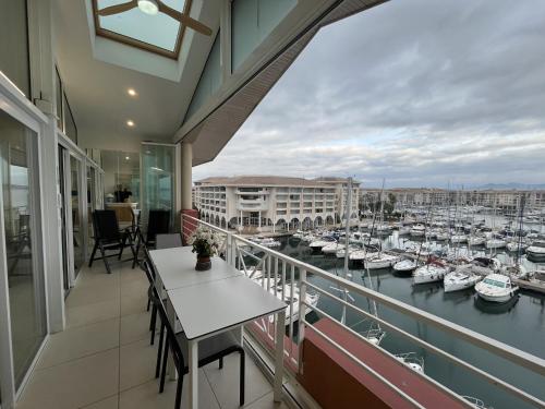 Le Must Cap Hermes, incroyable vue sur port, t2- Le Must Cap Hermes, incroyable vue sur port, t2-