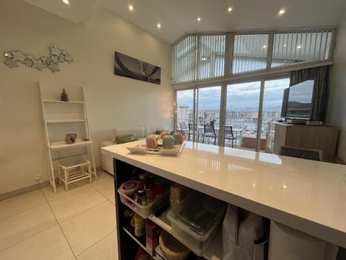 Le Must Cap Hermes, incroyable vue sur port, t2- Le Must Cap Hermes, incroyable vue sur port, t2-