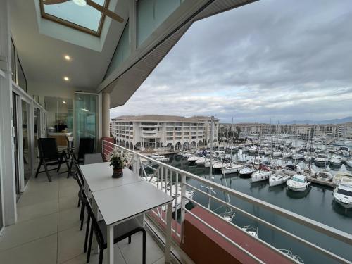 Le Must Cap Hermes, incroyable vue sur port, t2- Le Must Cap Hermes, incroyable vue sur port, t2-