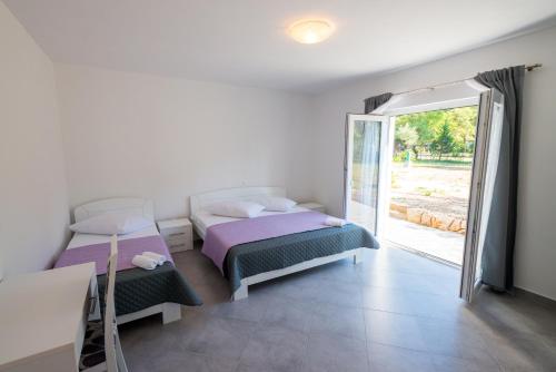  Rujno Apartments in Starigrad-Paklenica