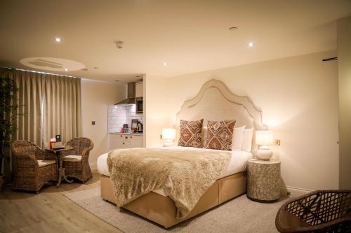 1 queen bed