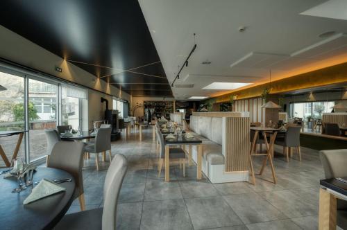 Étterem, Logis Restaurant & Hotel A la 12 in Delme