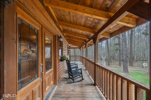 Lakefront Log Cabin On Emerald Isle With Hot Tub Lakefront Log Cabin On Emerald Isle With Hot Tub