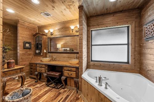 Lakefront Log Cabin On Emerald Isle With Hot Tub Lakefront Log Cabin On Emerald Isle With Hot Tub