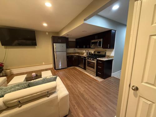 Private Guest House-Lake Ronkonkoma in Lake Ronkonkoma (NY)