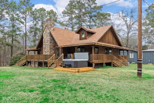 Lakefront Log Cabin On Emerald Isle With Hot Tub Lakefront Log Cabin On Emerald Isle With Hot Tub