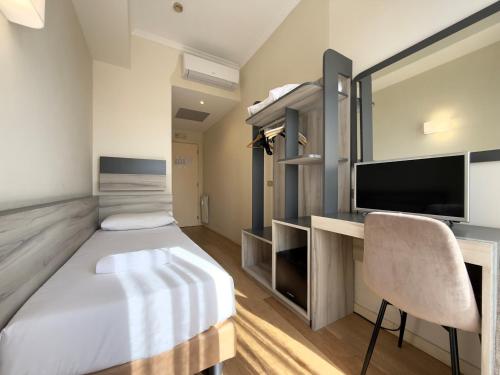 Hotel Laura - image 5