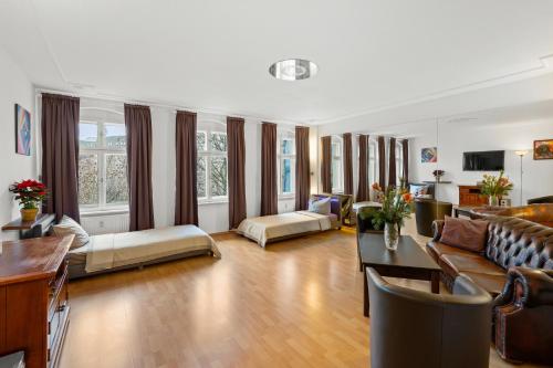 Stylisch Apartments Berlin Mitte, group & family friendly, from 2 - 8 Guests, Berlin (photo 6)