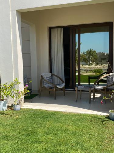Lovely one bedroom with nice weather and views - image 5