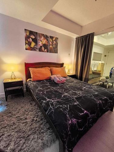 Azure Staycation by Zette, Manila