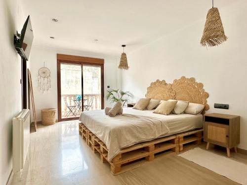 Casa con jacuzzi y piscina con vistas al castillo in 科爾貝拉