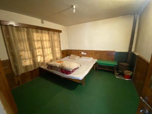 Rockway hostel – Manali, PA