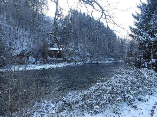 Charmant vakantiehuis aan de Ourthe in Maboge La Roche en Ardenne