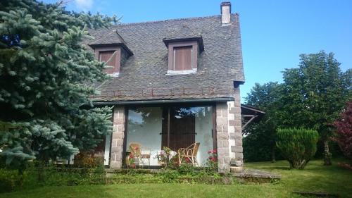 Maison récente type traditionnelle 9 couchages gîte à louer Lieuchy