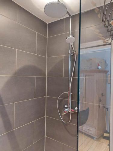 Shower, Spatzennest 2 in Welschneudorf