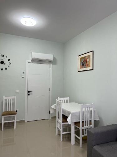 Brajan's Apartment Golem - image 4