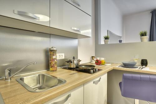 D&A Center Apartments - image 8