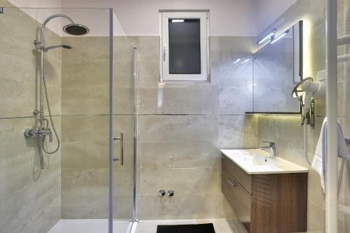 Bathroom, D&A Center Apartments with FREE Parking in Pula