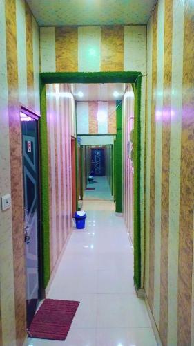 Hotel ramayanam palace centre for ram mandir saryug Ghat