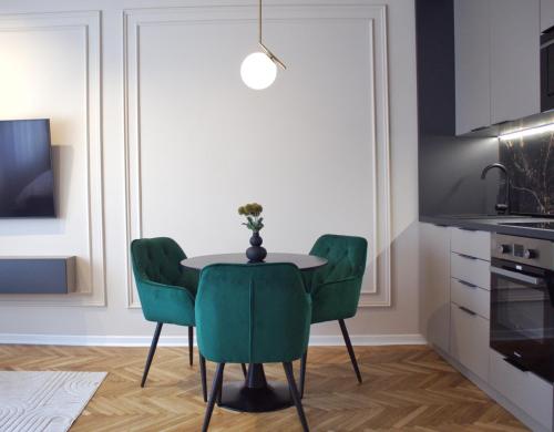 One-Bedroom Apartment image 8