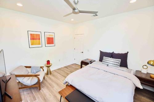 East Austin Artistic Home East Austin Artistic Home