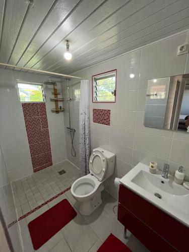 Dusj, Maison typique de la Guadeloupe in Saint Francois
