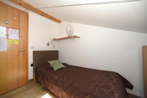 Twin Room with Shared Bathroom